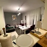 Super Horizont- Sea View With Private Jacuzzi Time & Free Parking Guest house Stobrec