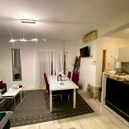 Konukevi Super Horizont- Sea View With Private Jacuzzi Time & Free Parking 3*