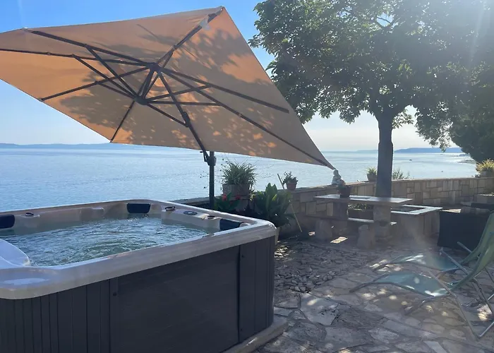 Penzion Super Horizont- Sea View With Private Jacuzzi Time & Free Parking