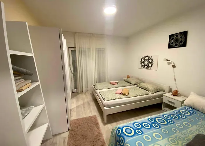Penzion Super Horizont- Sea View With Private Jacuzzi Time & Free Parking 3*