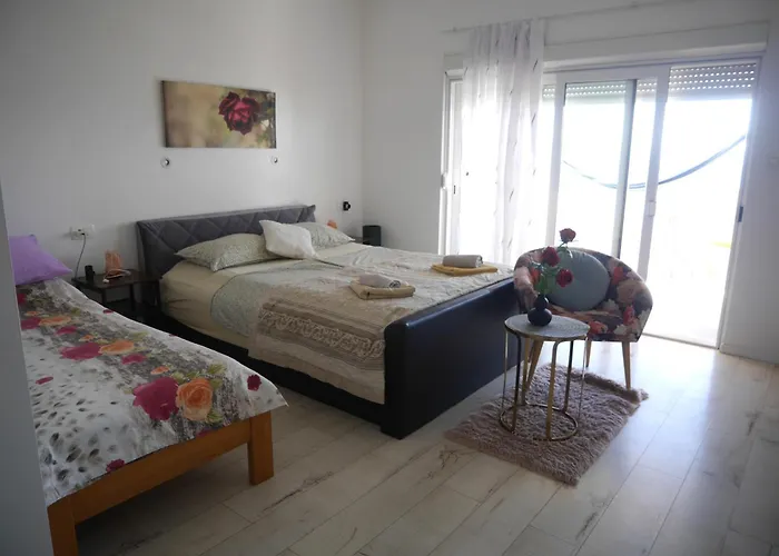 Penzion Super Horizont- Sea View With Private Jacuzzi Time & Free Parking 3*